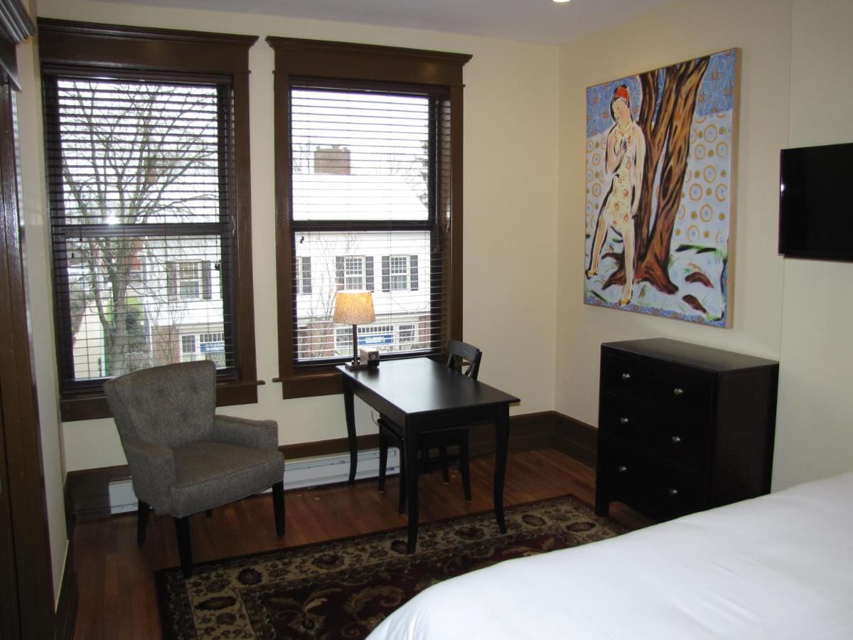 Bed and breakfast Tawsty Flower At The Haines Lewisburg